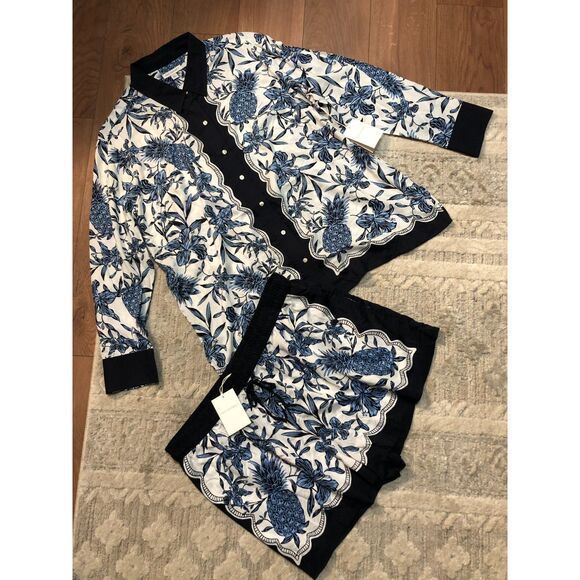 Free Assembly Other - Woman's XL Pineapple and Floral Set